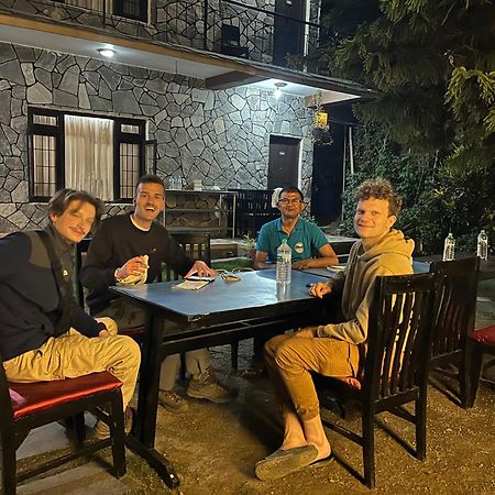 Trekkers Lodge Покхара Экстерьер фото