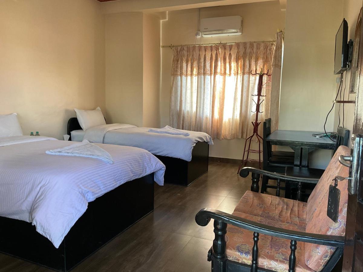 Trekkers Lodge Покхара Экстерьер фото